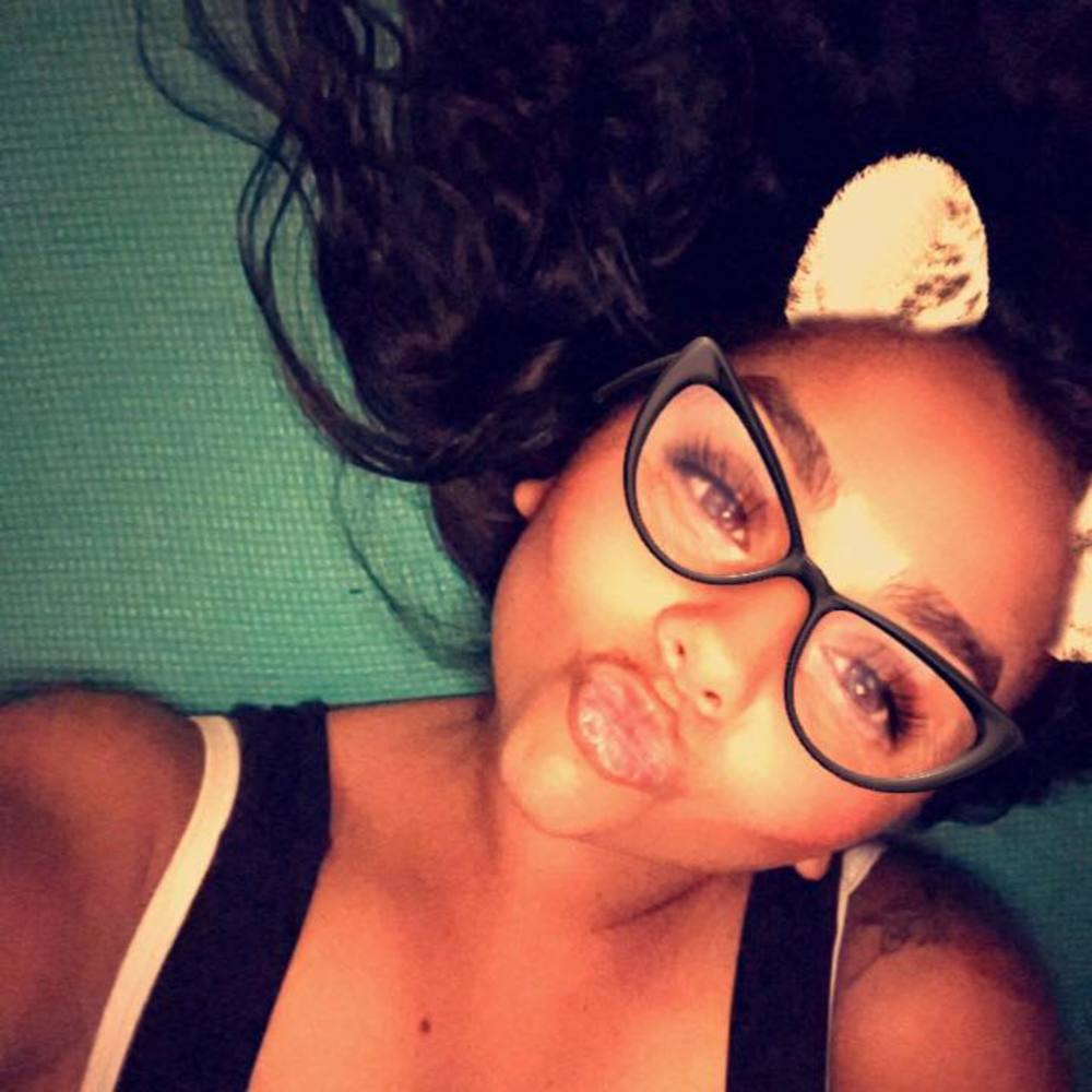 Meet your Posher, Elizabeth